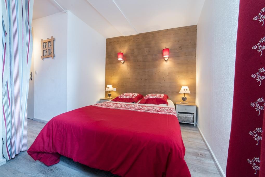 Gite La Maisonnee Sazos Exterior foto
